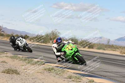 media/Nov-16-2025-Race Pace (Sun) [[8c5fa54630]]/Non Verified Riders (1st 20 Minutes)/3-Turn 3 Inside (11am)/